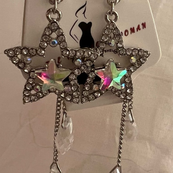 GORGEOUS IRIDESCENT CRYSTAL EMBELLISHED STAR FRONT/BACK EARRINGS - Picture 11 of 11